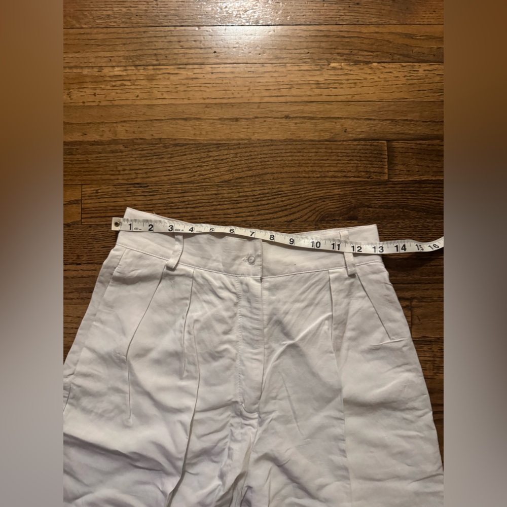 Uncle Studios Linen White High-Waisted pleated Shorts small like new - Picture 2 of 5